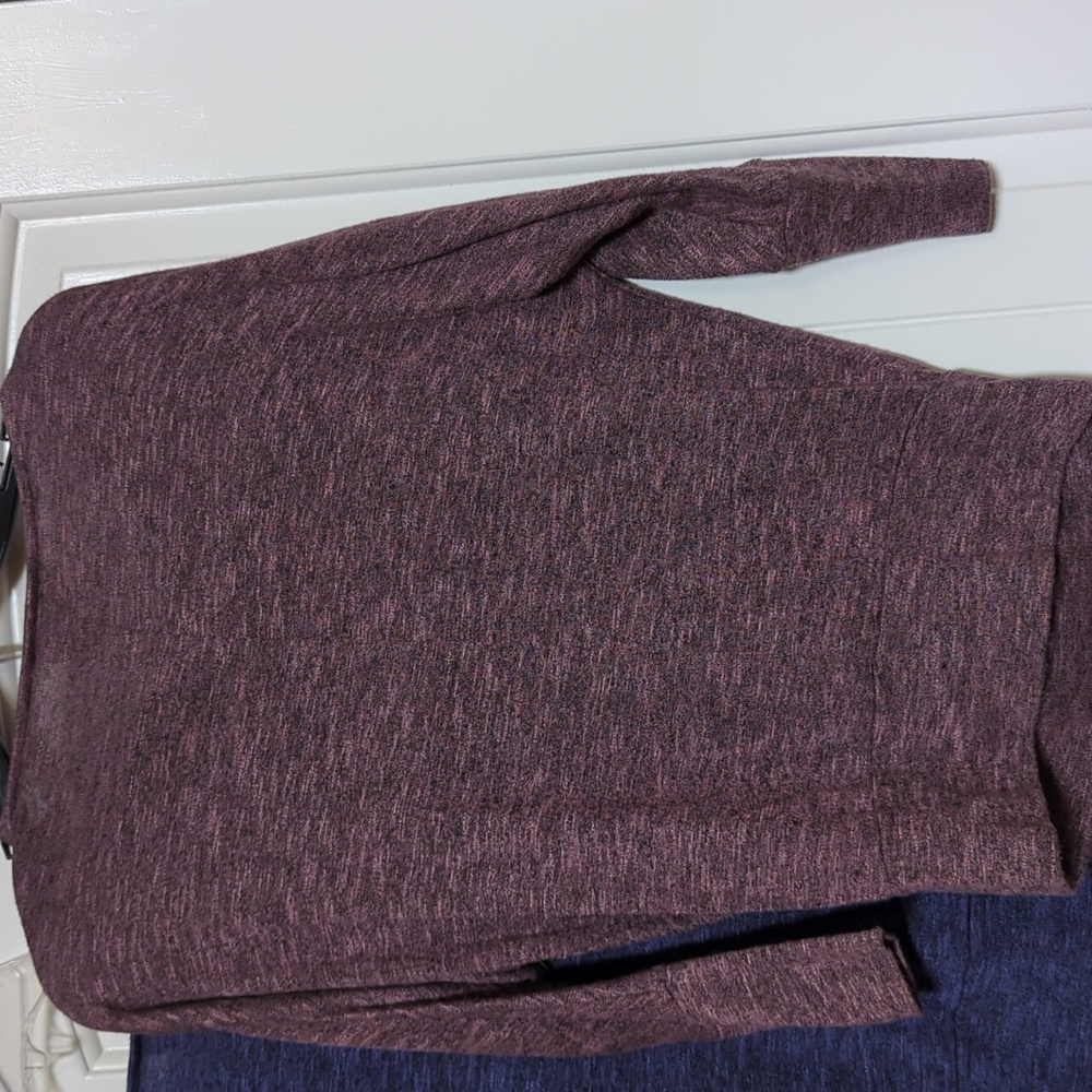 Light weight sweater shirts - Picture 7 of 10